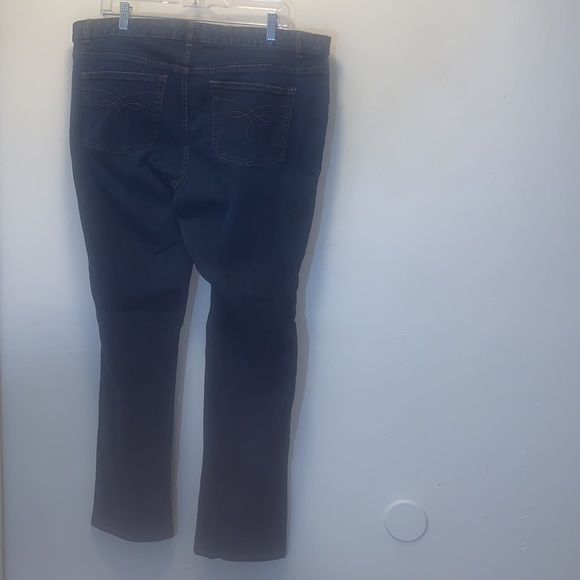 Chaps Woman’s Denim Blue Jeans Dark Wash size 18w - Picture 2 of 7